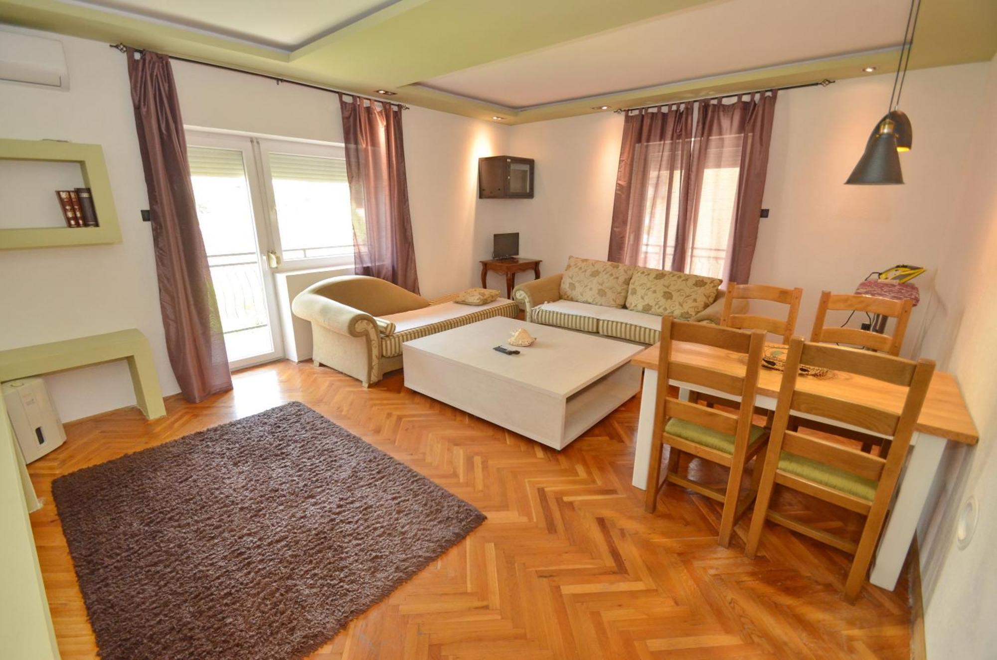 Bugi Apartment Kotor Exterior photo