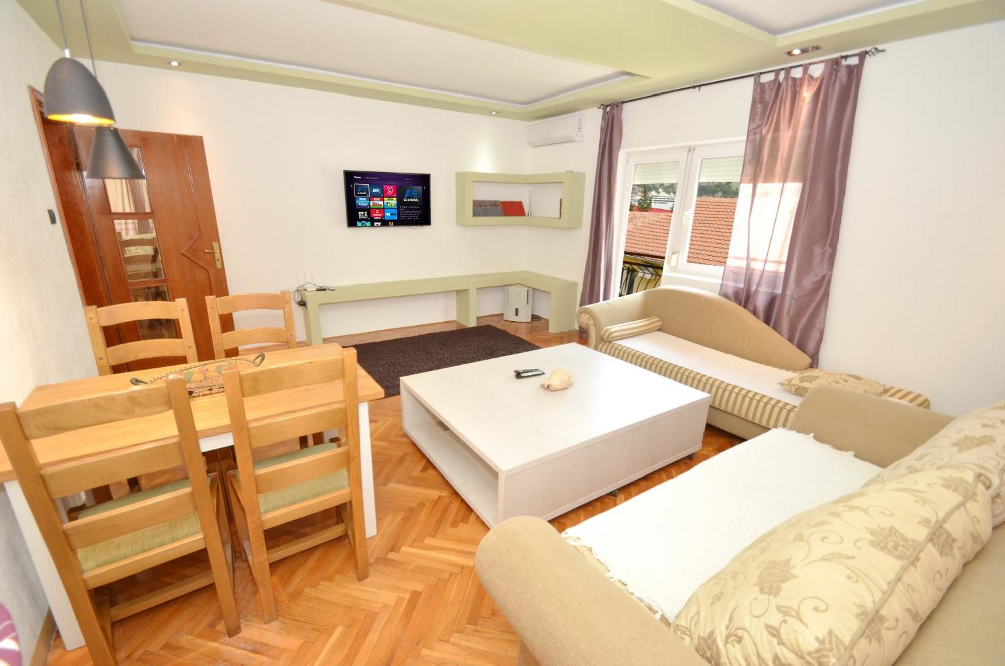 Bugi Apartment Kotor Exterior photo