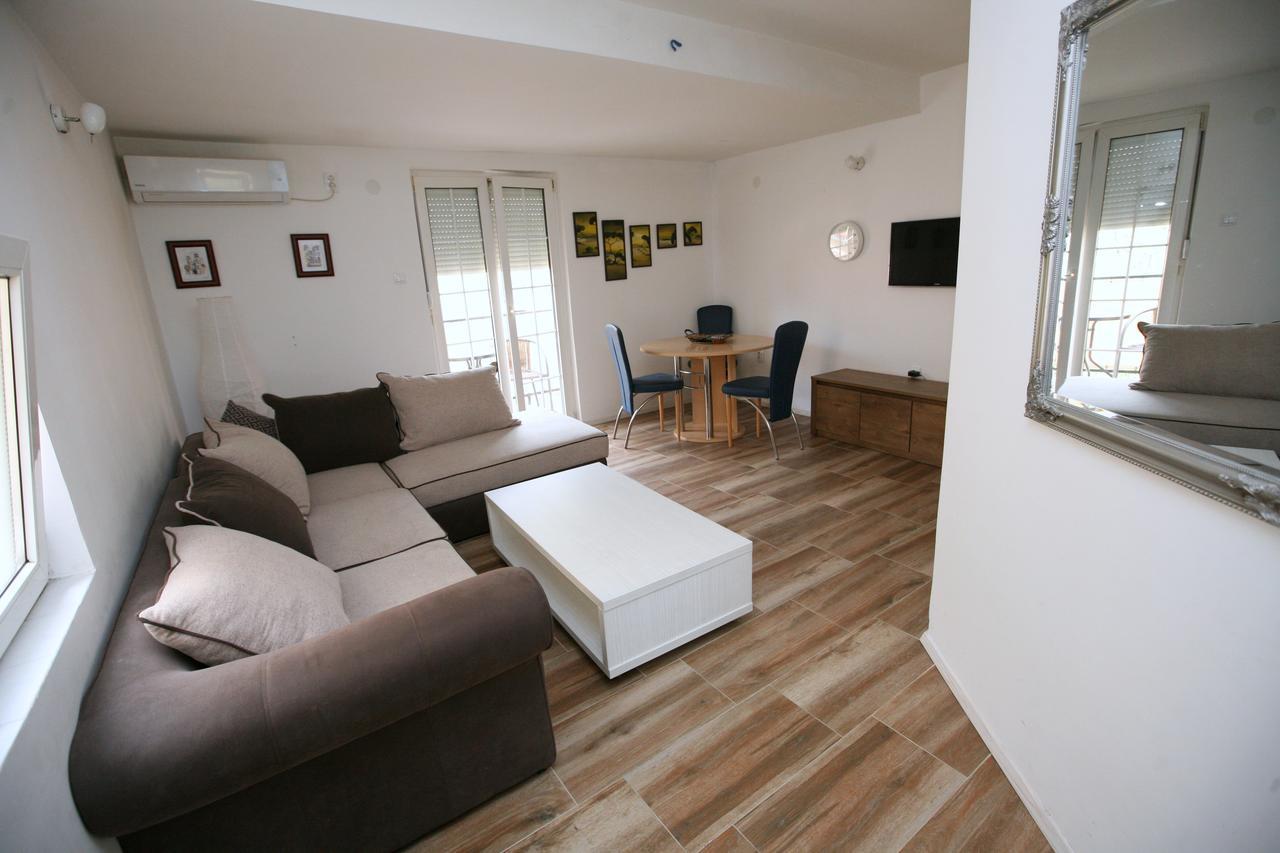Bugi Apartment Kotor Exterior photo